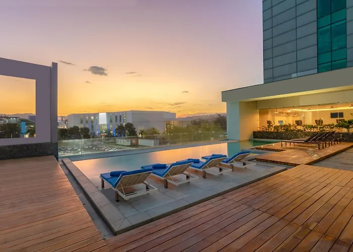 Hotel with pool: Hyatt Centric San Salvador